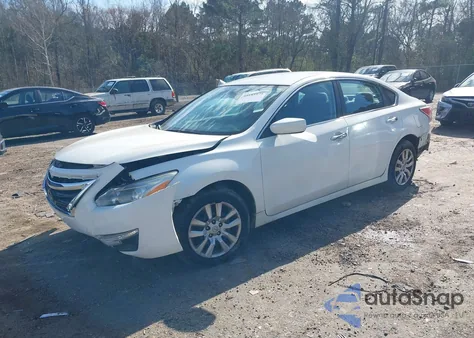 2015 Nissan Altima 2.5/2.5 S/2.5 Sl/2.5 Sv из США, поврежденный, VIN 1N4AL3AP6FC457434